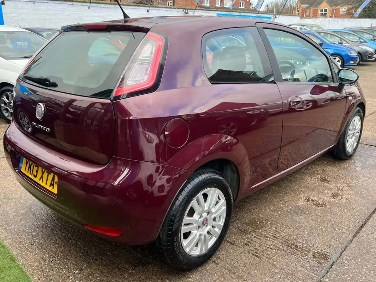 2013-fiat-punto-14-easy-8v-77bhp-brio-3d-big-8