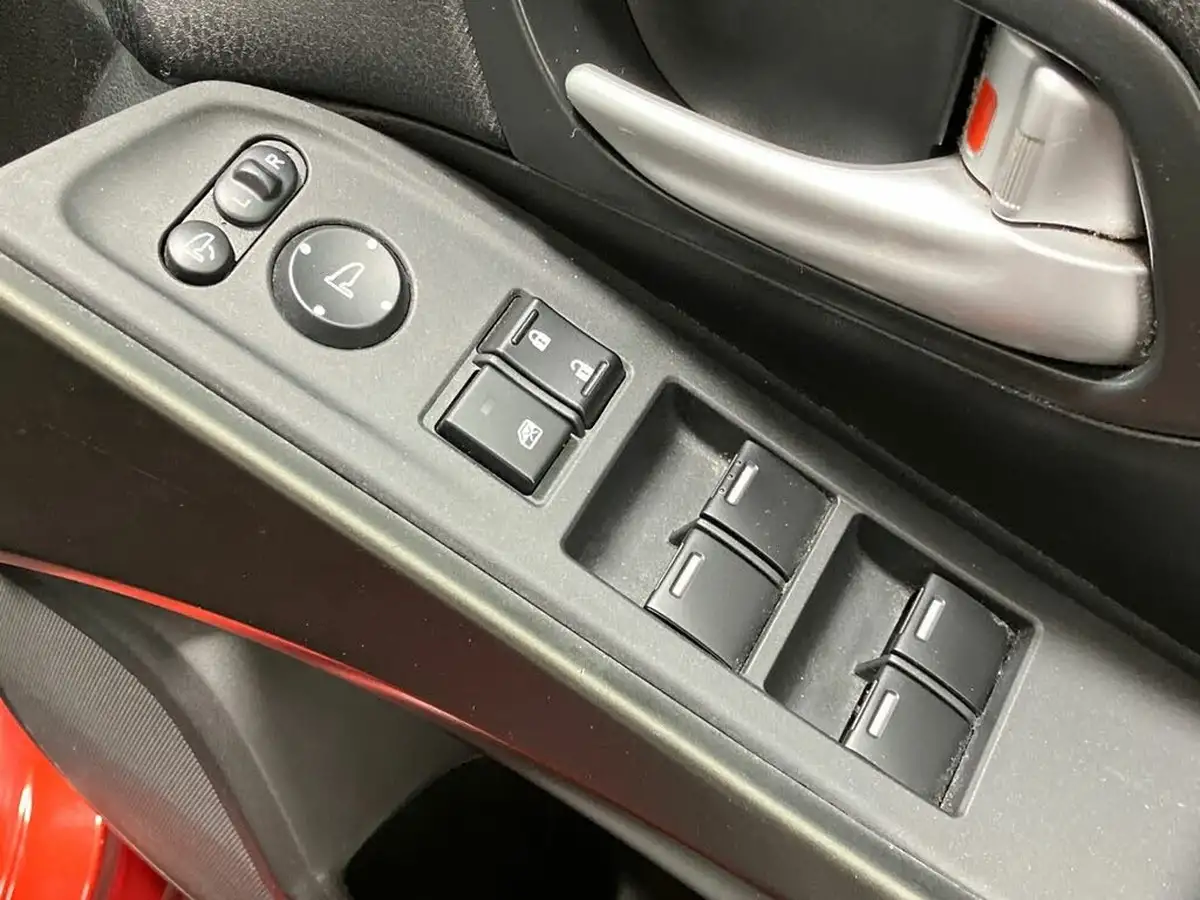 2015-honda-civic-18-sr-tourer-big-20