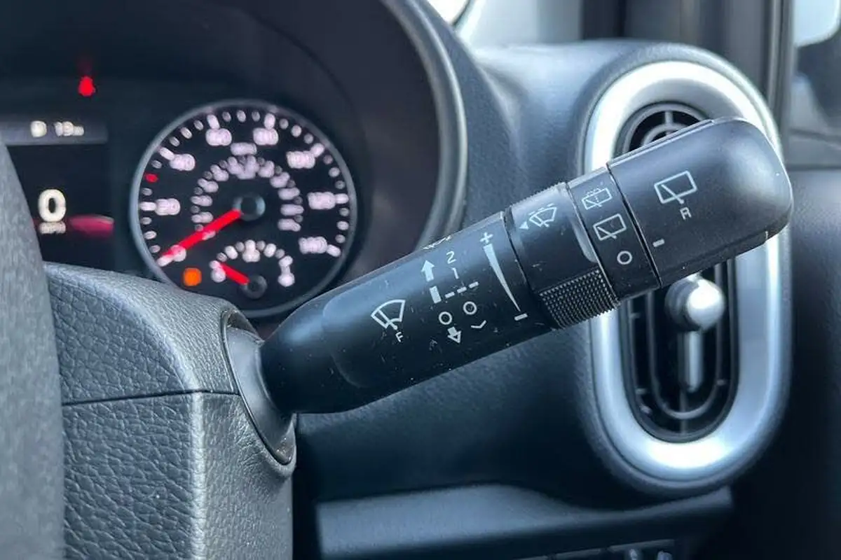 2022-kia-picanto-10-x-line-s-big-14