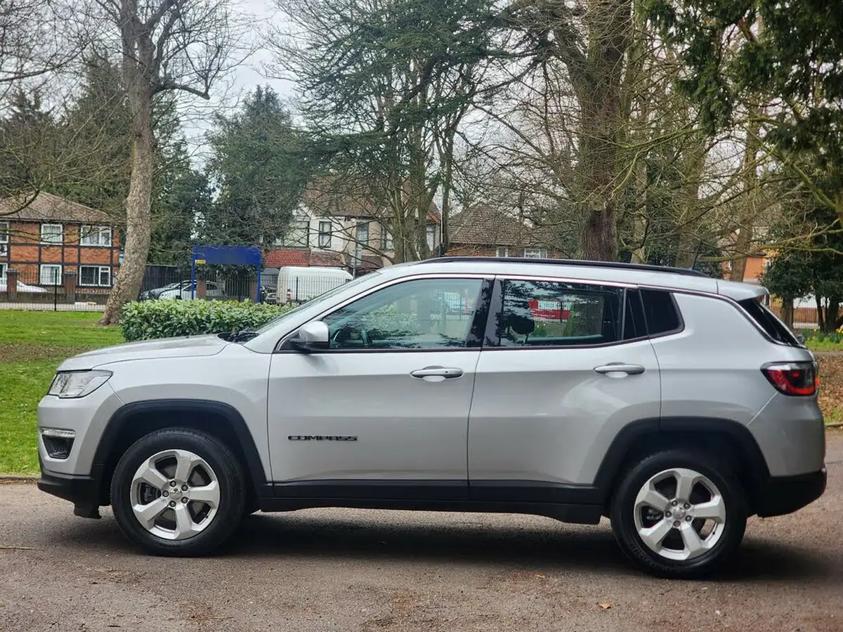 2019-jeep-compass-14-multiair-ii-longitude-big-17