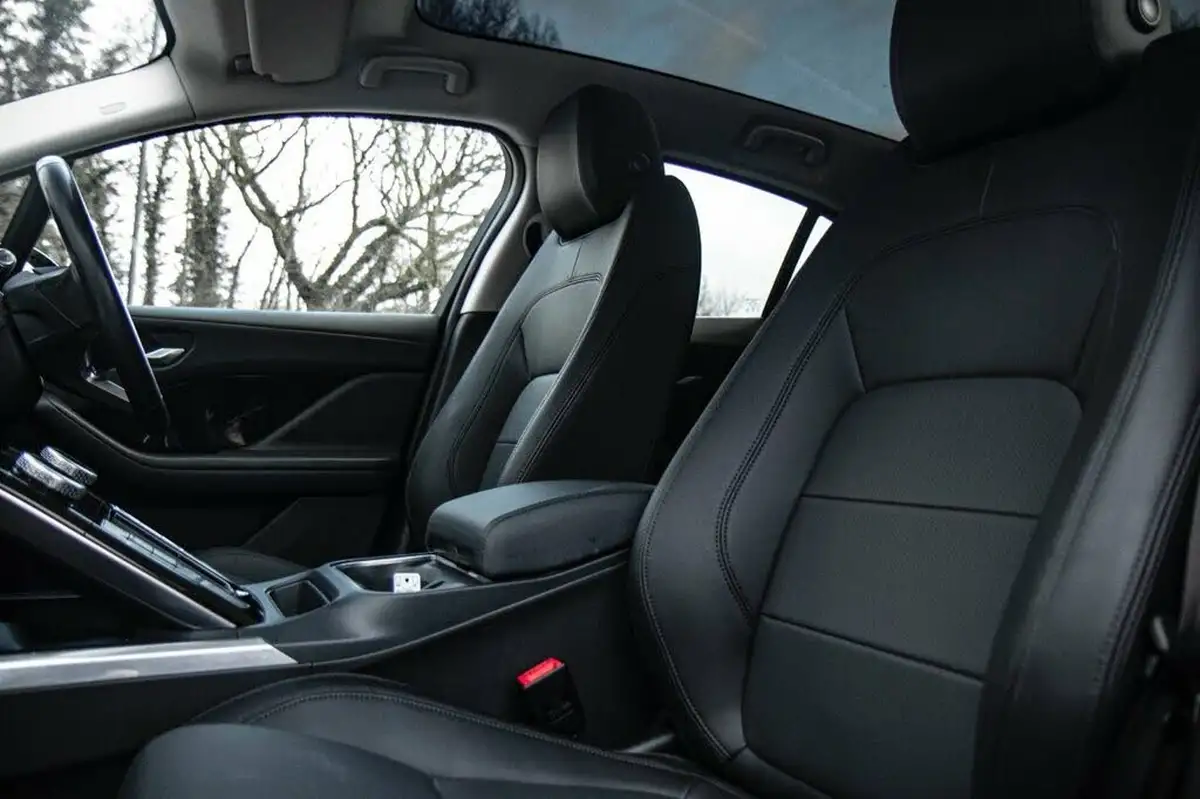 2020-jaguar-i-pace-ev400-s-big-18