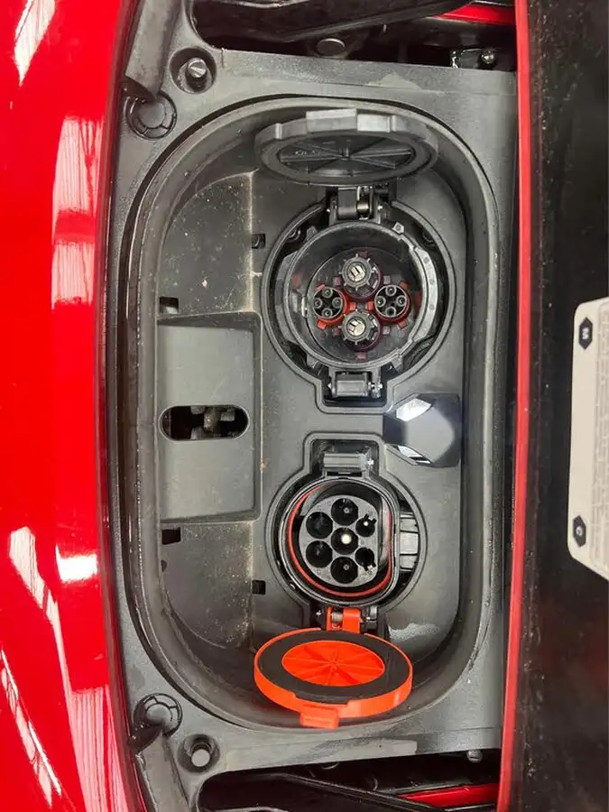 2023-nissan-leaf-e-e-tekna-59kwh-big-31