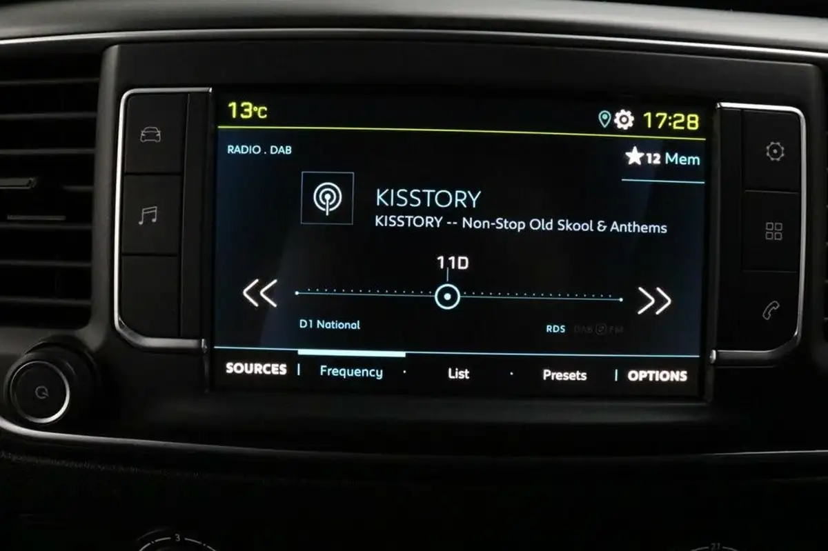 2021-peugeot-expert-e-professional-standard-75kwh-panel-big-47