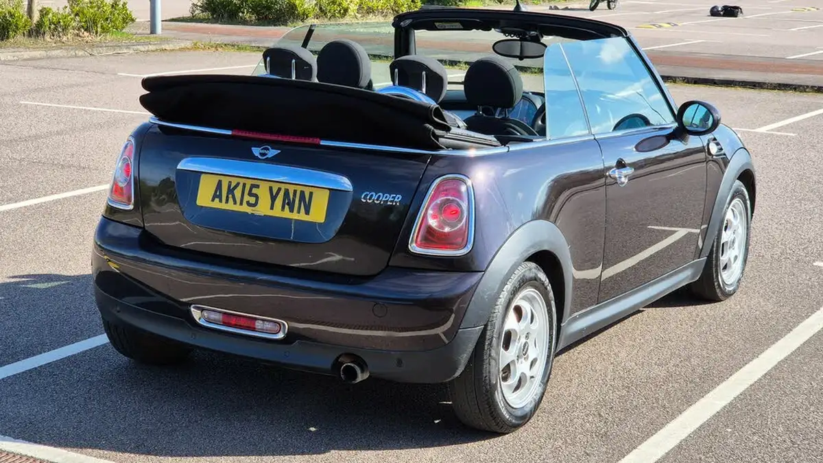 2015-mini-cooper-16-cooper-chili-auto-big-14