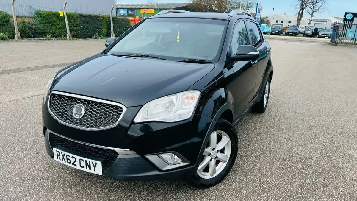 2012-kgm-ssangyong-korando-20td-ex-auto-big-1