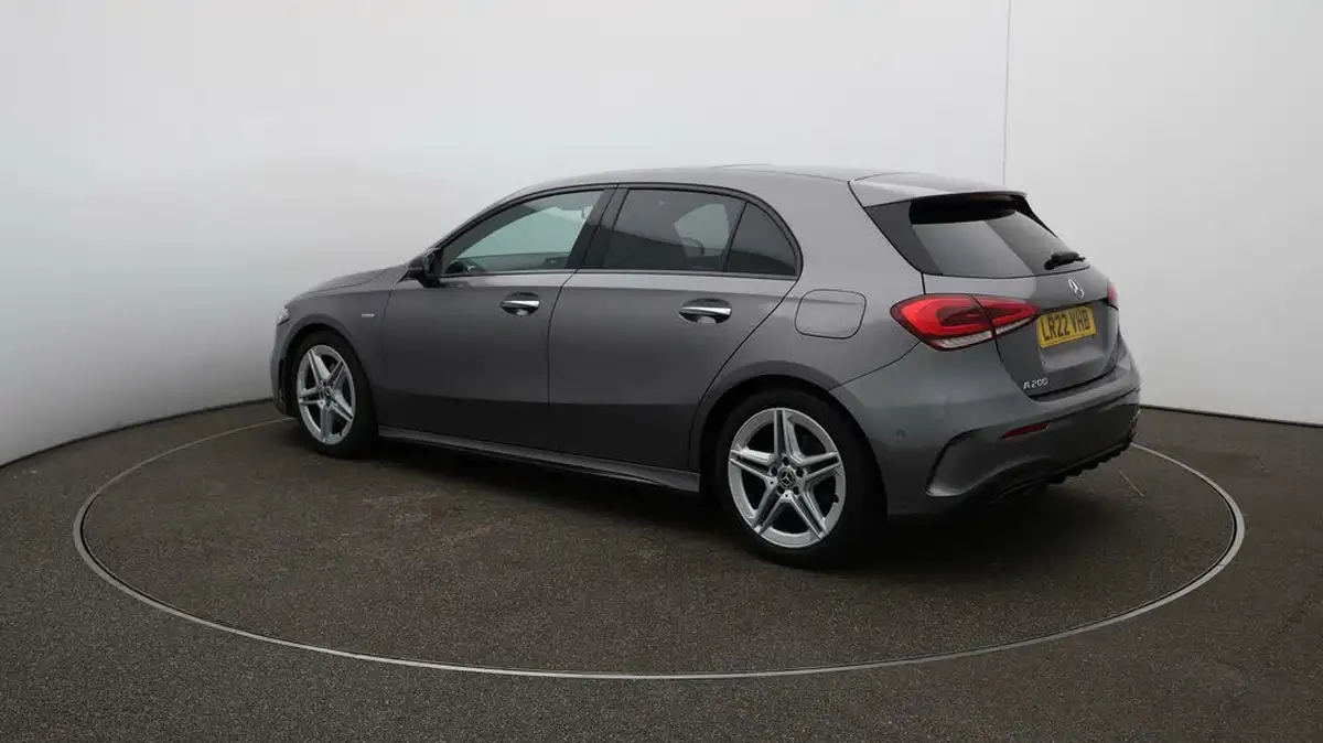 2022-mercedes-benz-a-class-13-a200-amg-line-premium-plus-edition-hatchback-5d-7g-dct-big-5