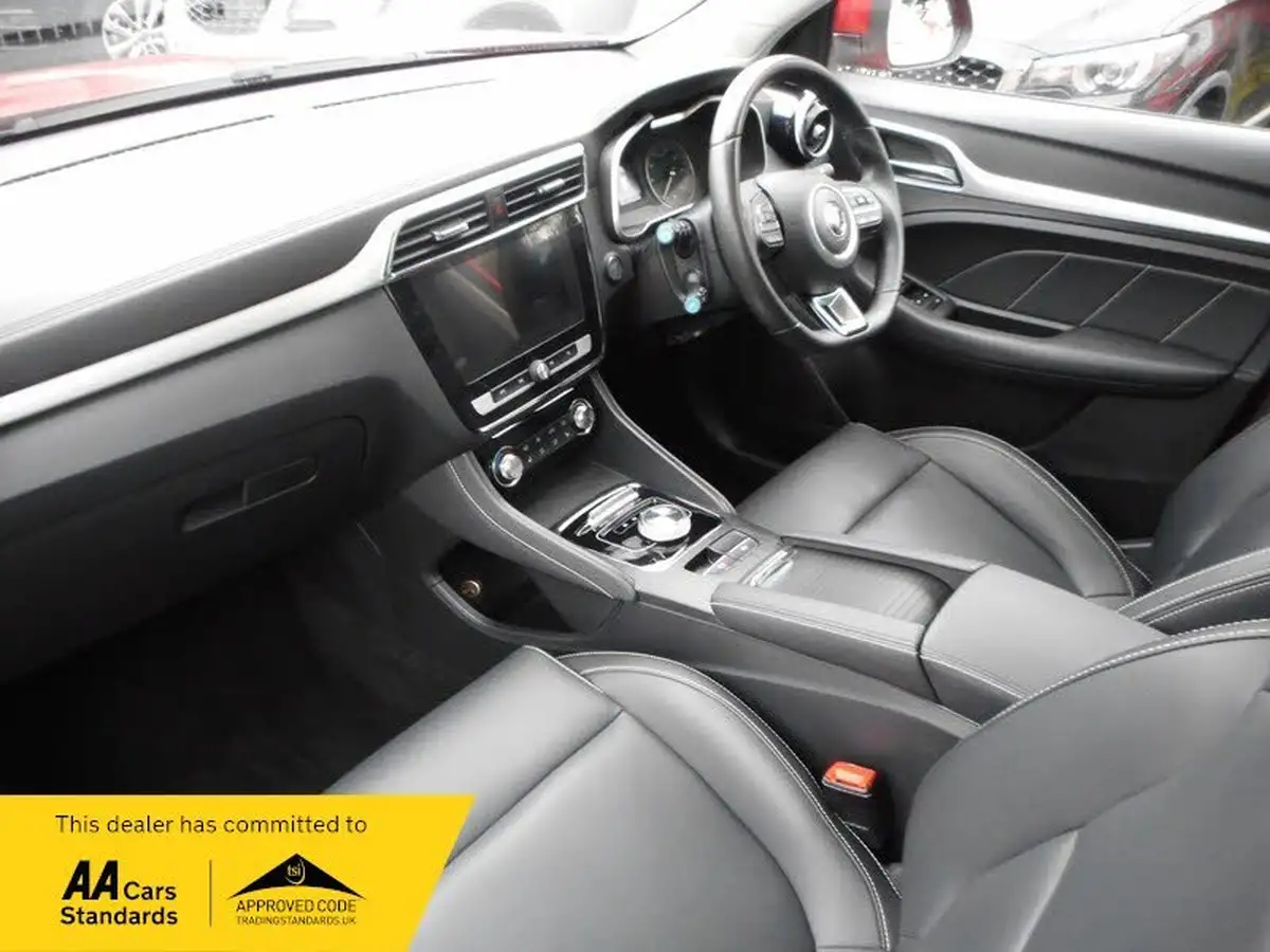 2021-mg-zs-suv-e-exclusive-ev-big-9