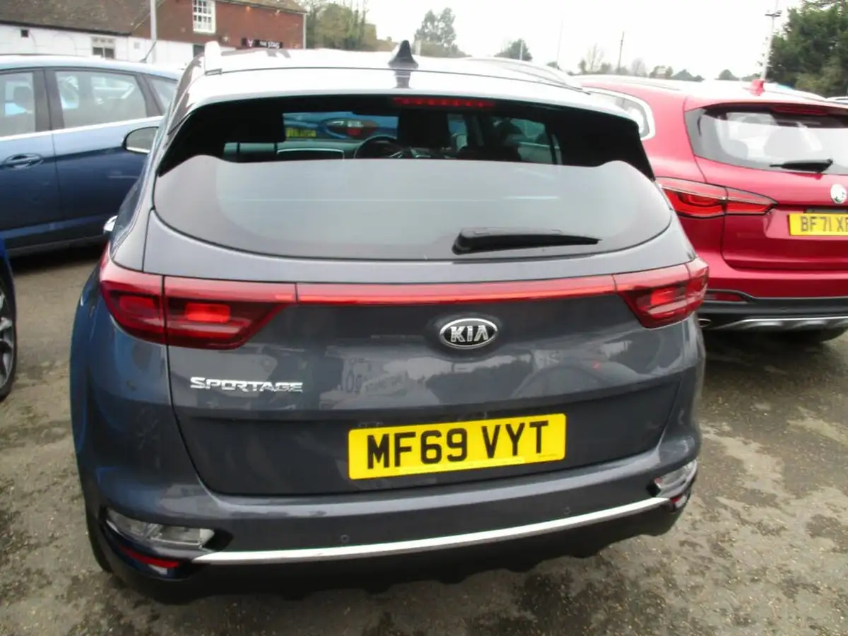 2019-kia-sportage-16-gdi-2-big-9