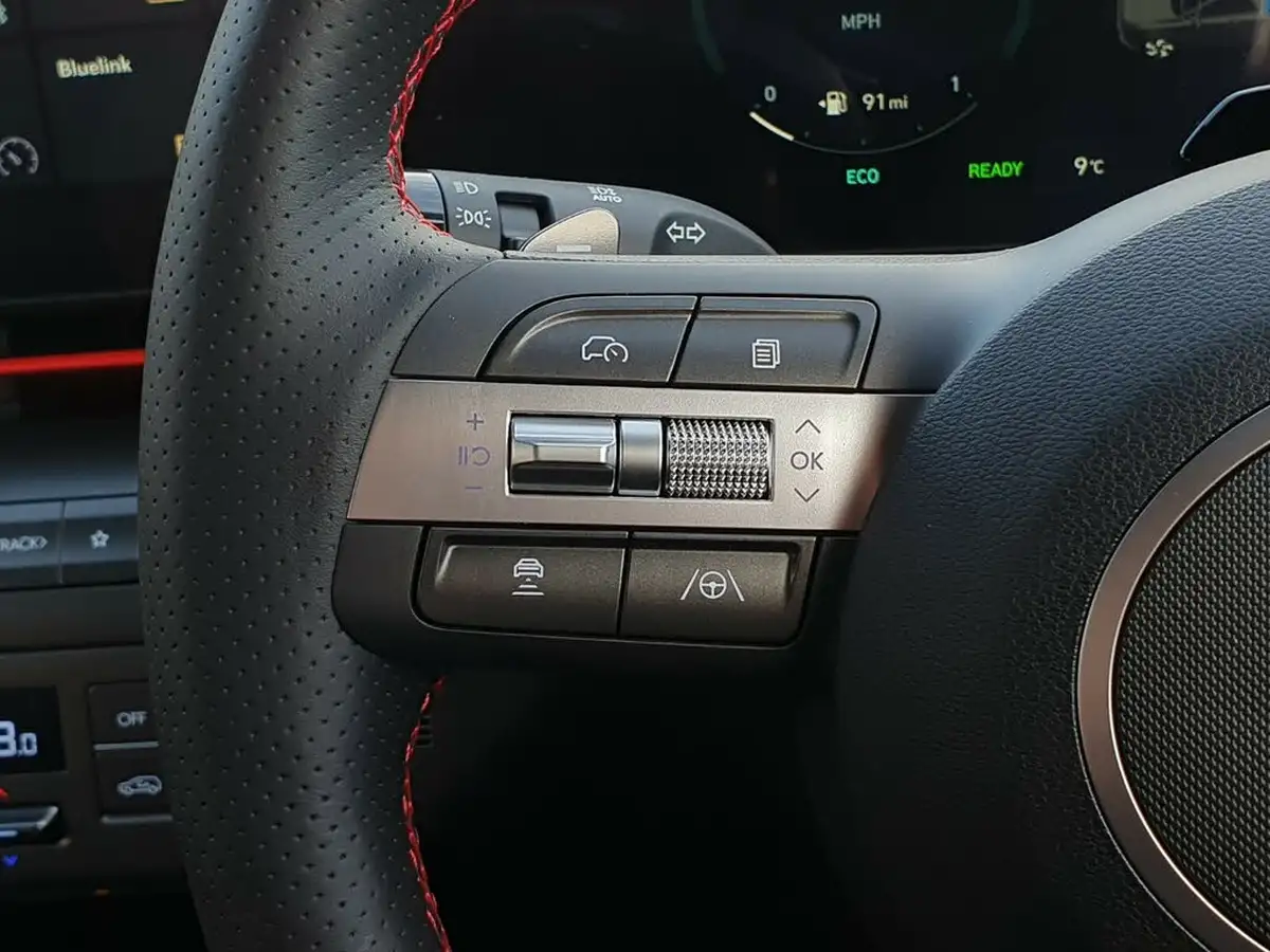 2024-hyundai-kona-16-gdi-n-line-141ps-dct-big-31