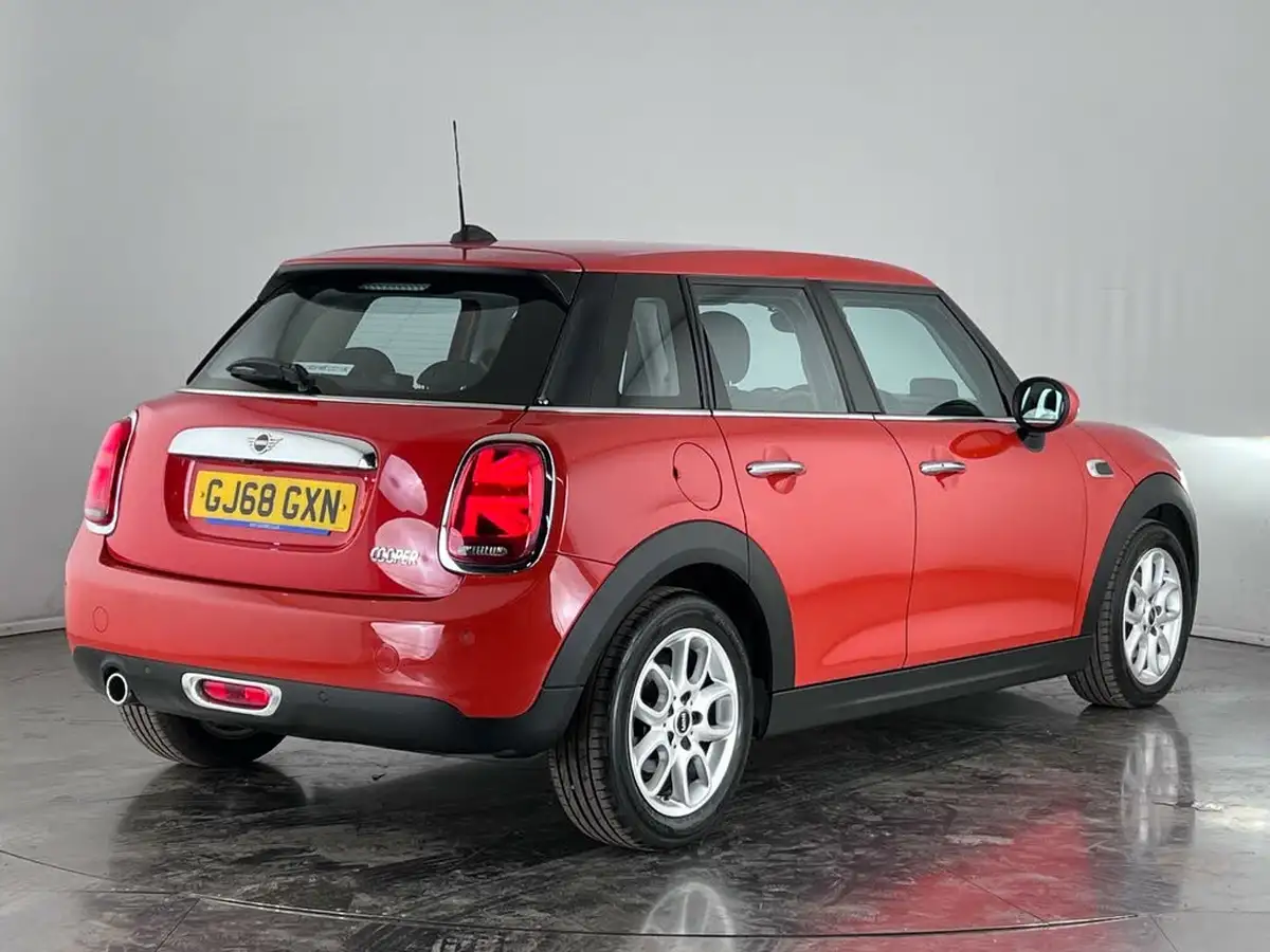 2018-mini-cooper-15-cooper-series-ii-ss-hatchback-5d-big-3