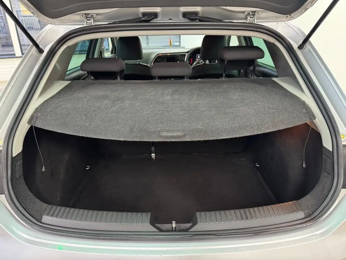 2014-seat-leon-20tdi-fr-cr-ss-hatchback-5d-big-13