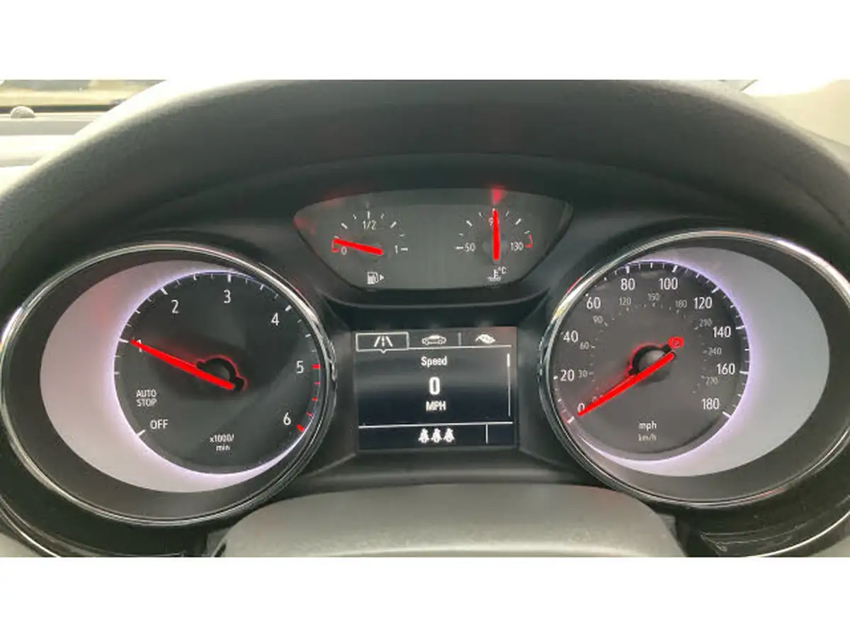 2021-vauxhall-astra-15-turbo-d-griffin-edition-big-17