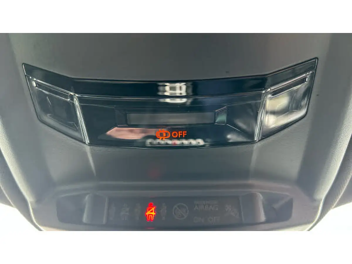 2024-peugeot-2008-suv-e-gt-156ps-54kwh-big-28