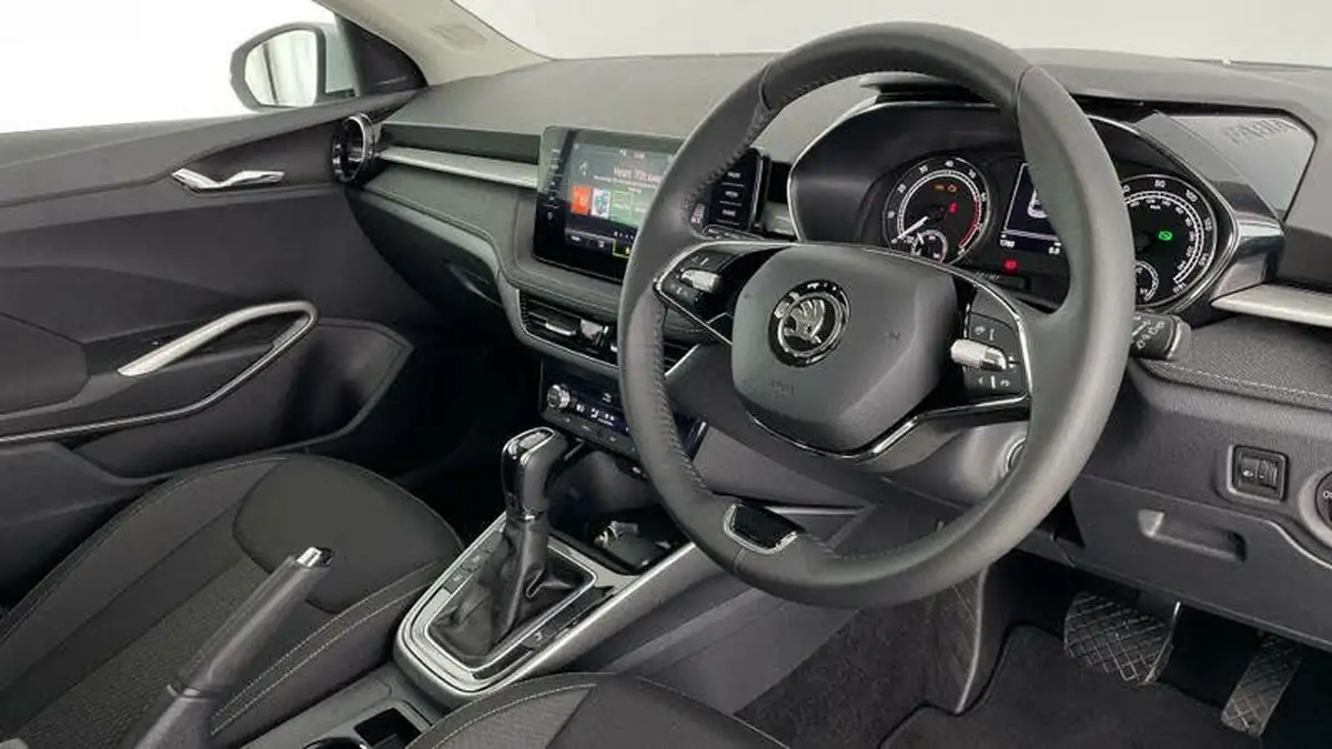 2024-skoda-fabia-10-tsi-se-l-110ps-dsg-big-5