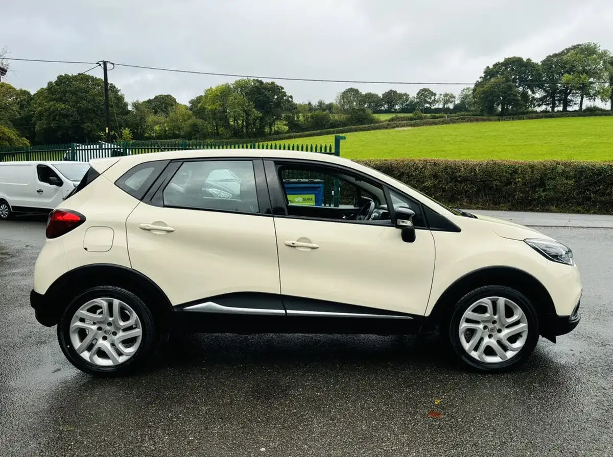 2016-renault-captur-09-dynamique-nav-big-7