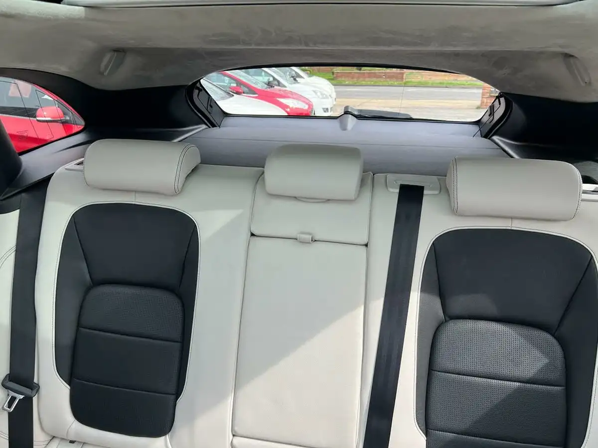 2019-jaguar-f-pace-30td-s-v6-ss-big-37