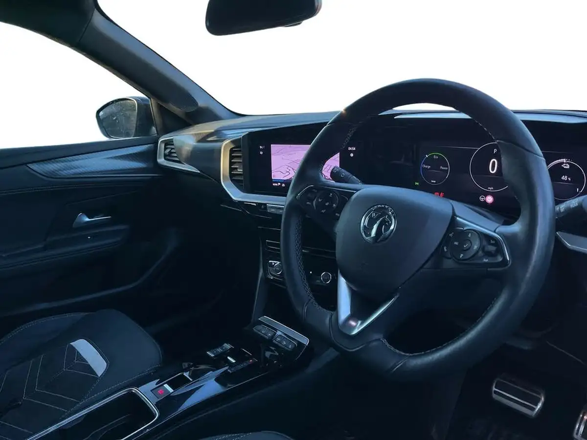 2023-vauxhall-mokka-e-ultimate-big-4