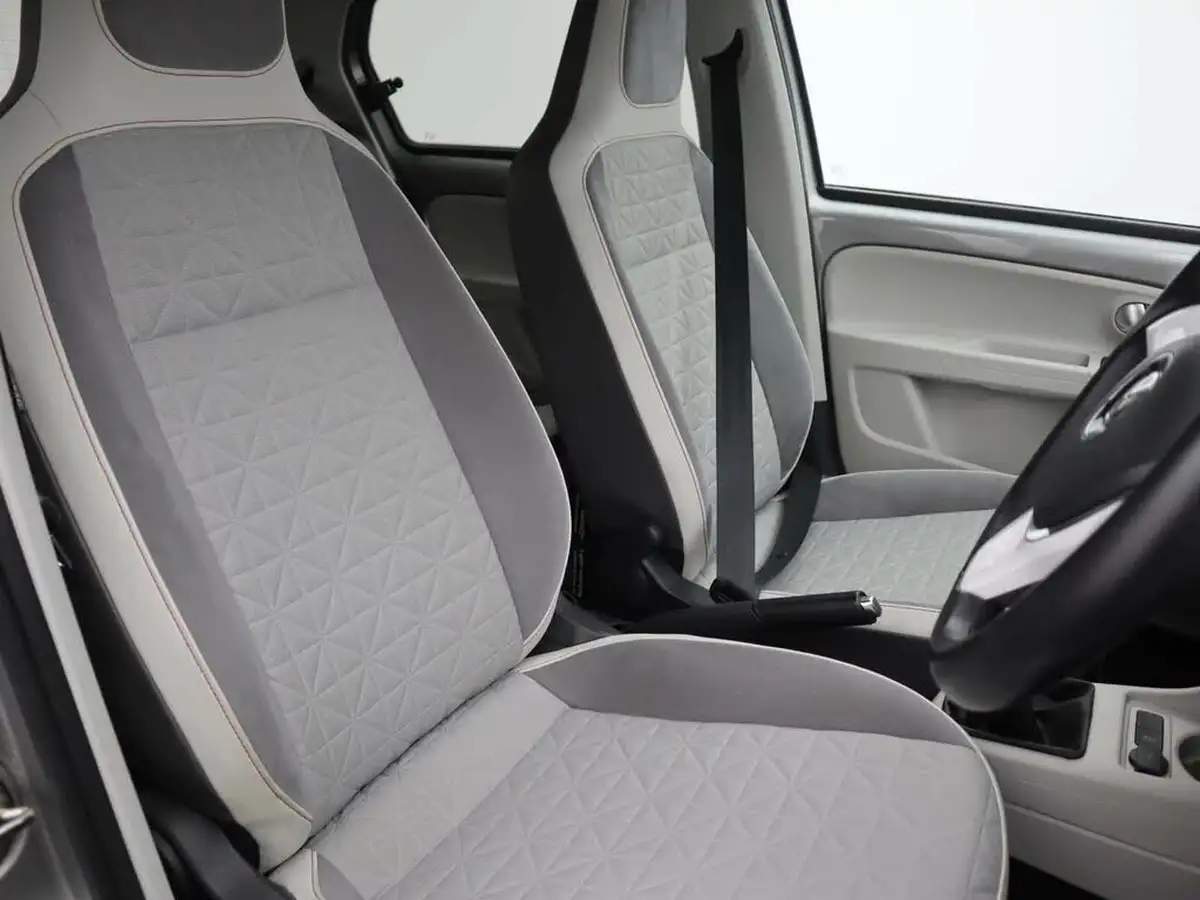 2017-volkswagen-up-10-up-beats-60ps-5d-big-10