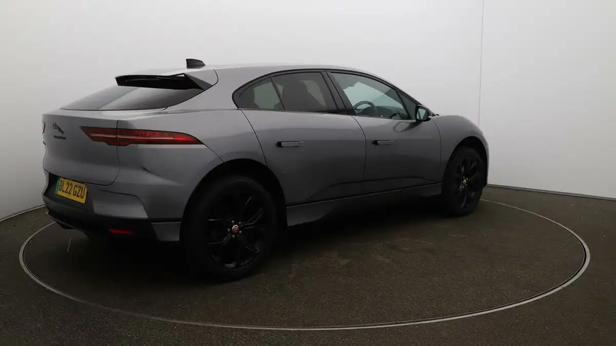 2022-jaguar-i-pace-ev400-black-big-45