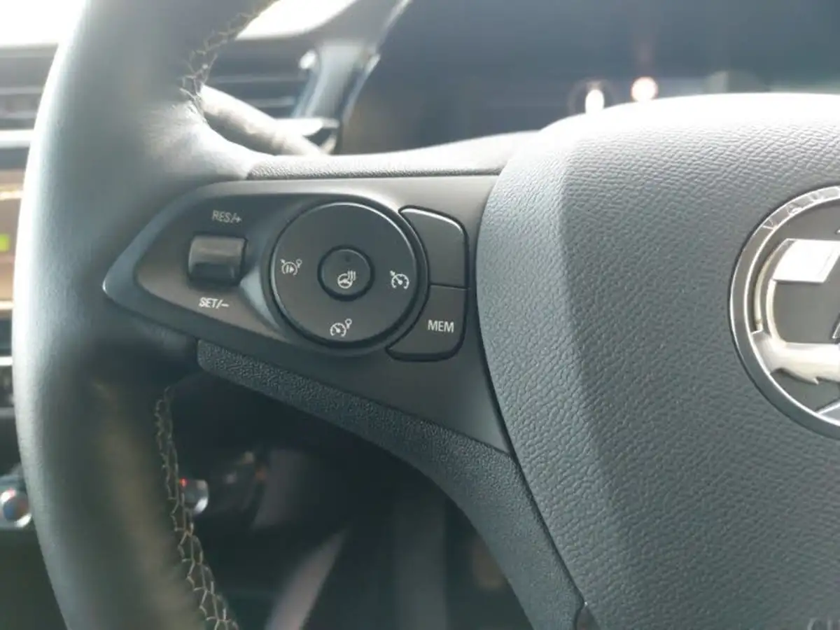 2022-vauxhall-corsa-12i-elite-edition-big-14