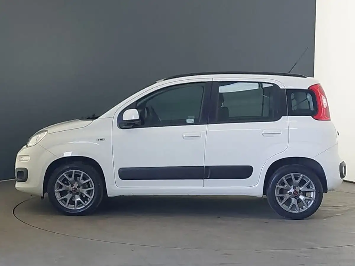 2019-fiat-panda-12-lounge-ss-big-3