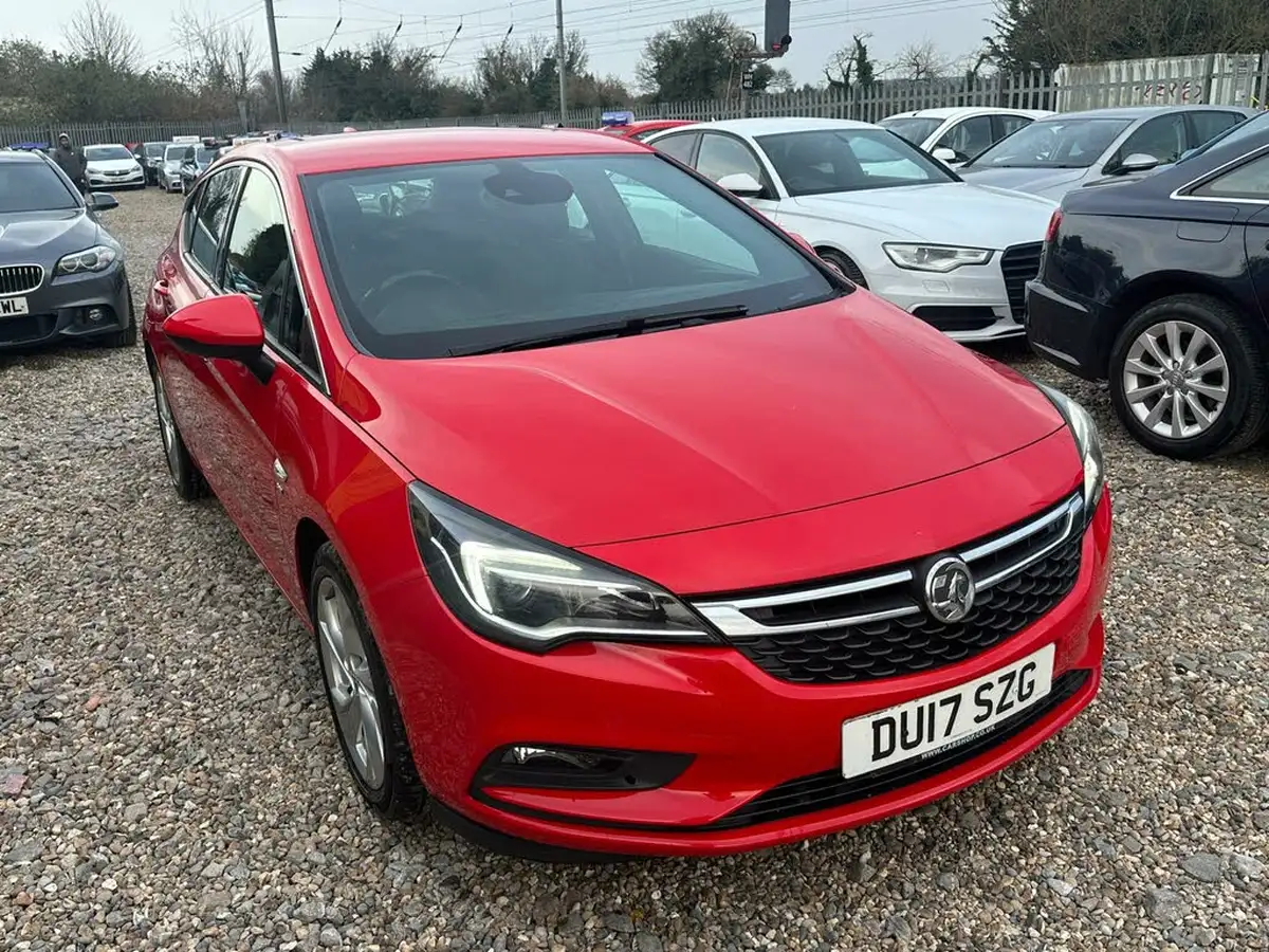 2017-vauxhall-astra-16cdti-sri-nav-110ps-ecoflex-ss-hatchback-big-11