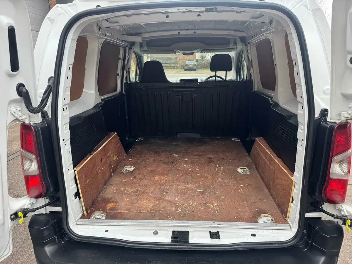 2019-citroen-berlingo-15bluehdi-650-x-panel-big-8