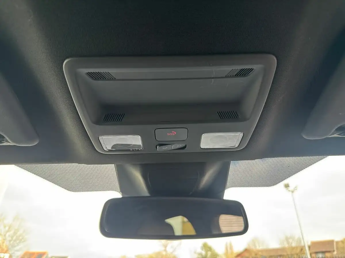 2022-ford-focus-23t-st-hatchback-auto-big-28