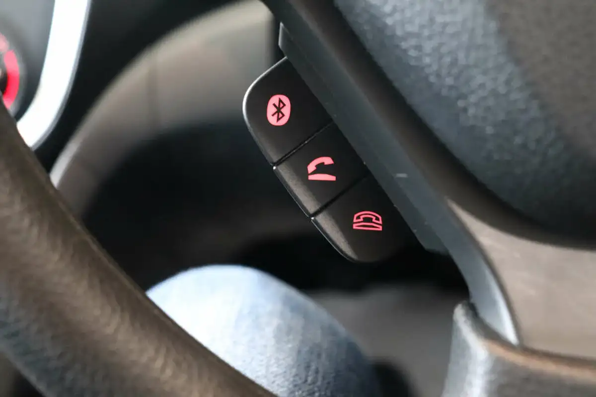 2015-suzuki-celerio-10-sz4-big-45