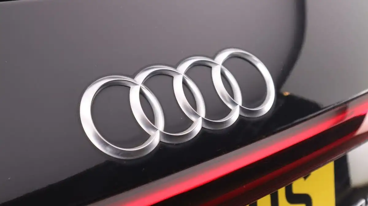 2020-audi-e-tron-50e-sport-big-20