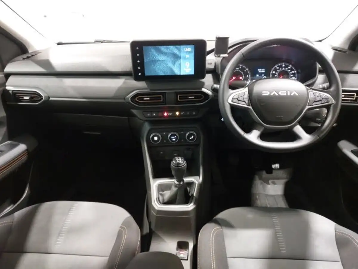 2023-dacia-sandero-stepway-10-tce-essential-90bhp-big-2