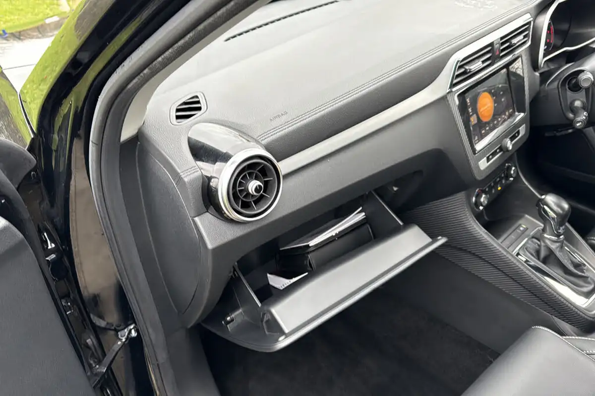 2020-mg-zs-suv-10t-gdi-exclusive-111ps-big-37