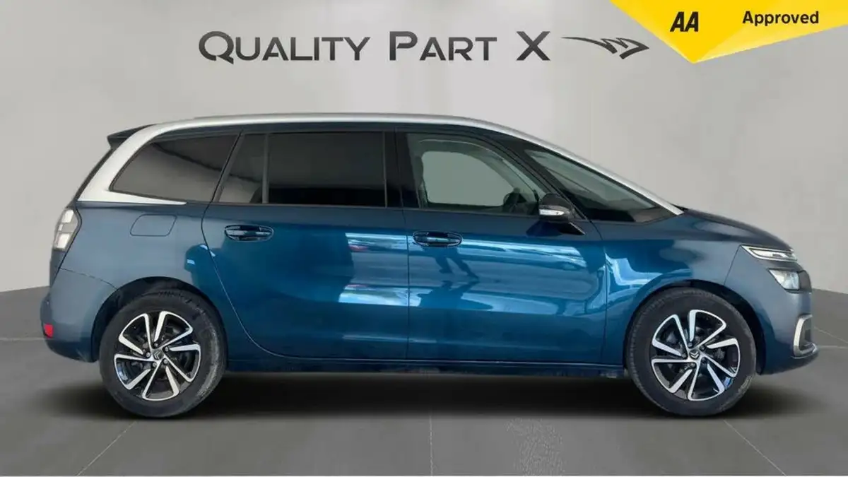 2022-citroen-grand-c4-spacetourer-12-puretech-shine-eat8-big-1