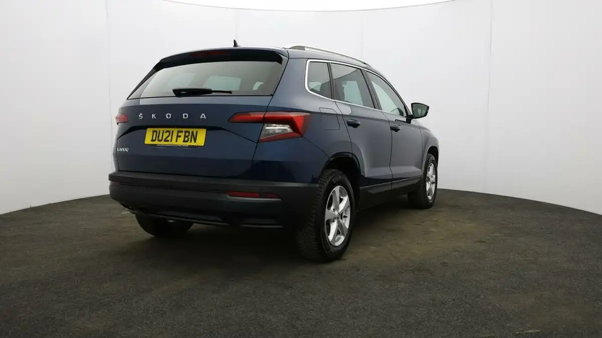 2021-skoda-karoq-15-tsi-se-l-big-58