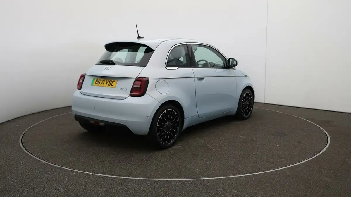 2021-fiat-500-e-la-prima-big-7
