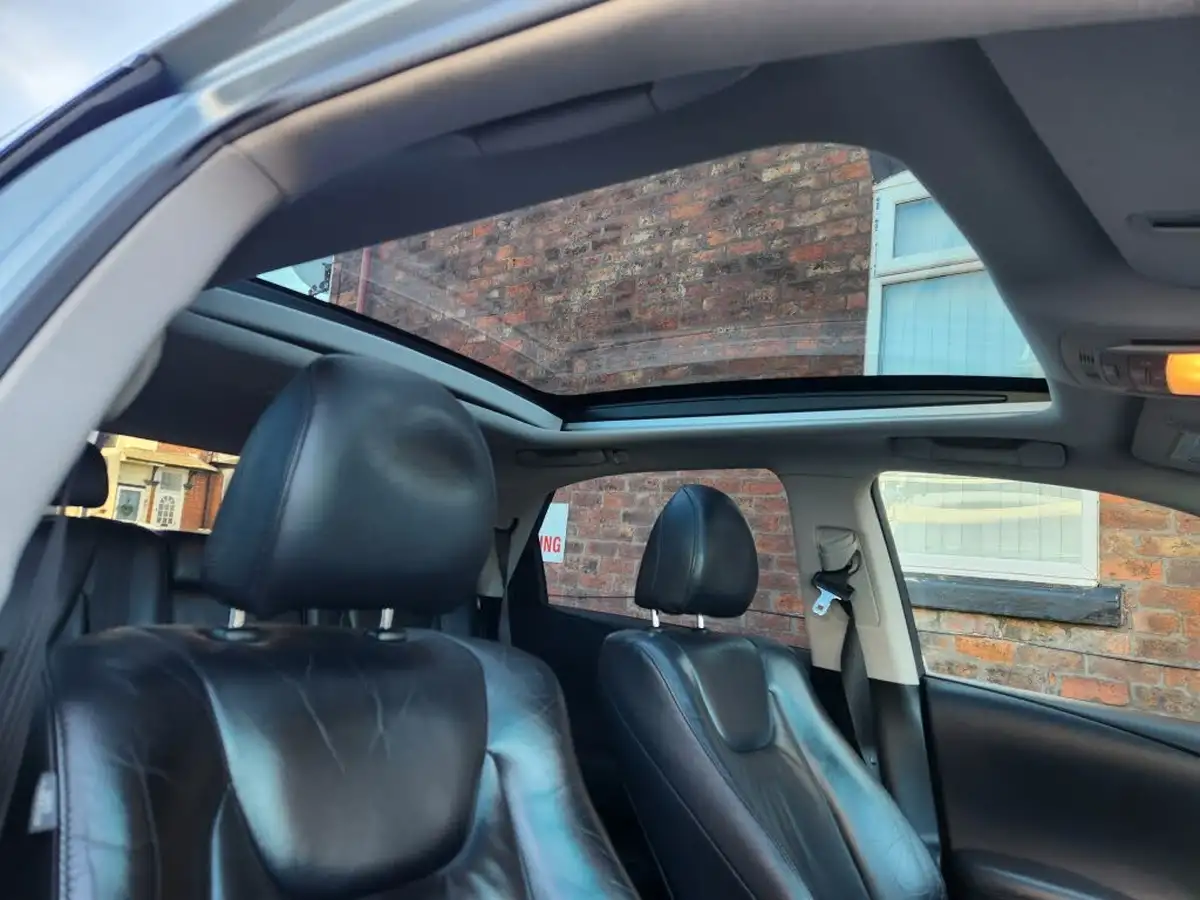 2012-lexus-rx-450h-35-advance-pan-big-12