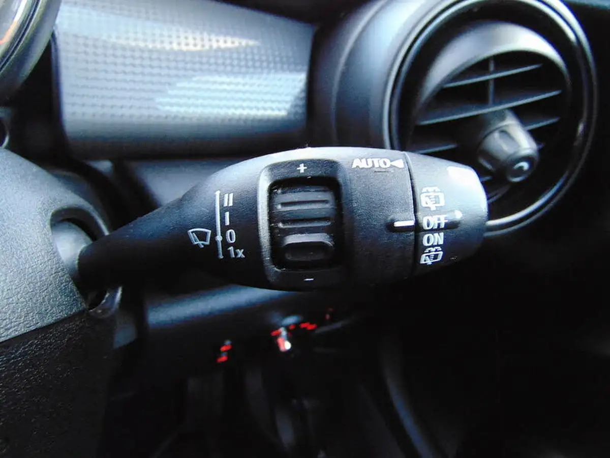 2019-mini-cooper-15-cooper-sport-hatchback-3d-auto-big-16