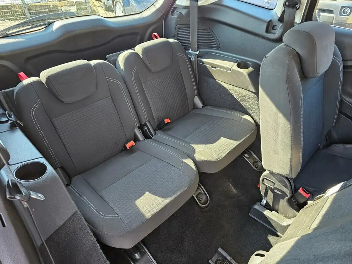 2018-ford-grand-c-max-10t-zetec-125ps-big-27