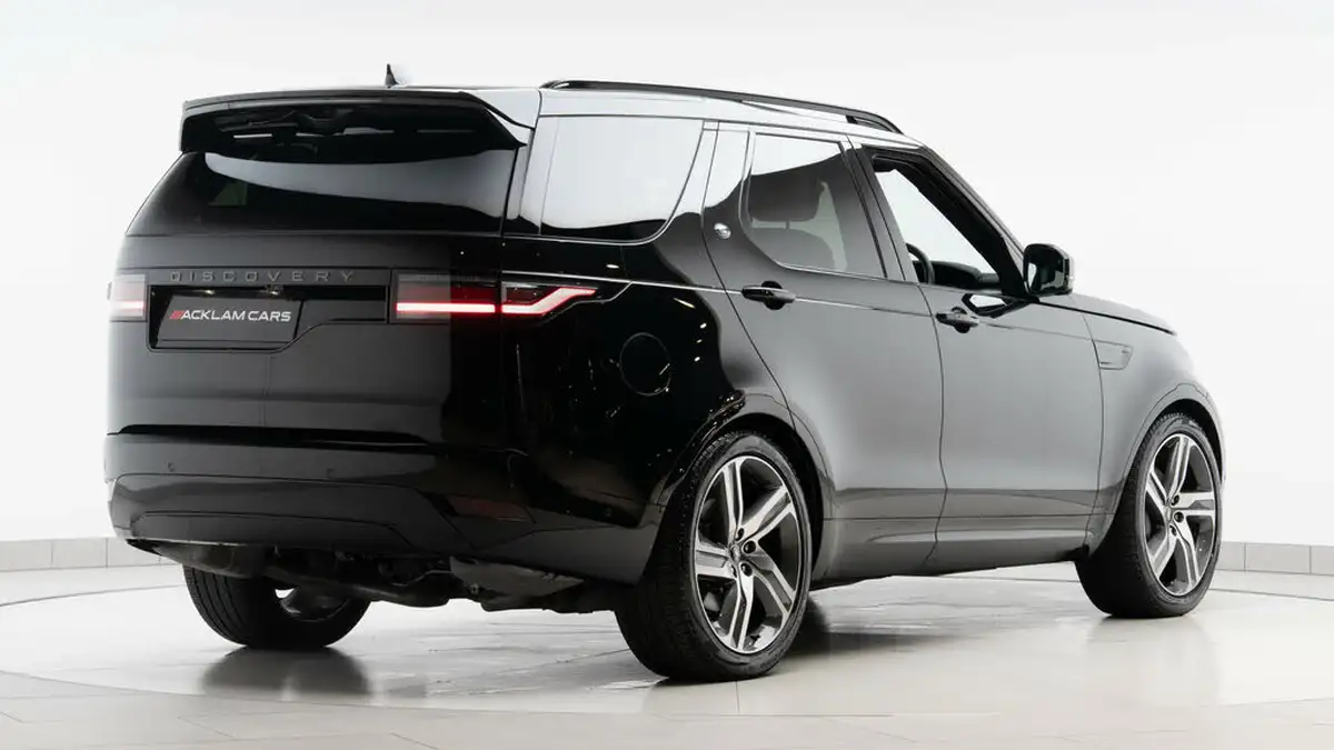 2024-land-rover-discovery-30-d300-dynamic-hse-big-5
