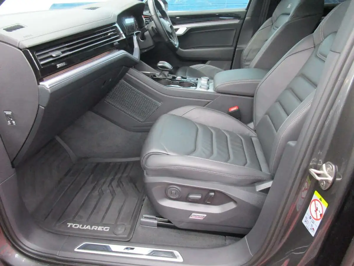 2021-volkswagen-touareg-30tdi-black-edition-286ps-big-11