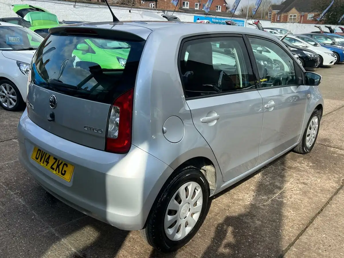 2014-skoda-citigo-10-se-60ps-5d-big-14