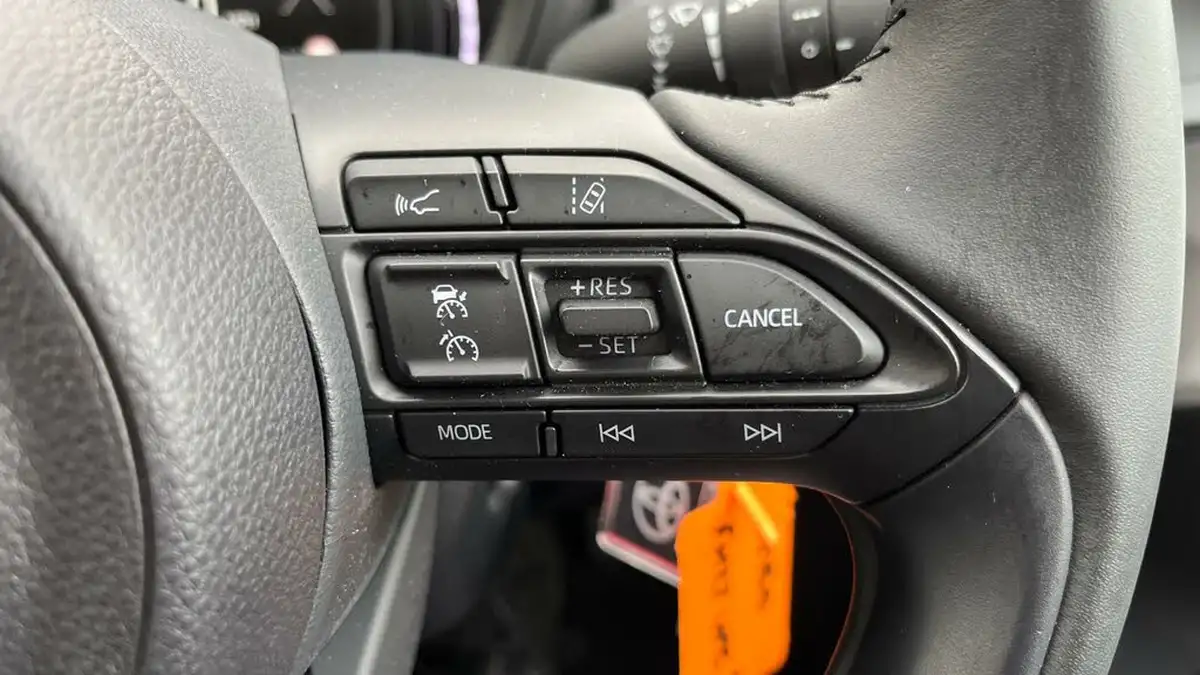2023-toyota-aygo-x-10-vvt-i-pure-cvt-big-38