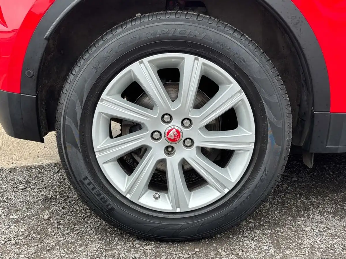 2019-jaguar-e-pace-20-i4d-s-big-12
