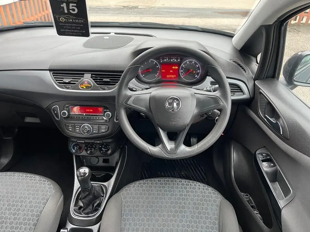 2015-vauxhall-corsa-12-life-5d-big-12