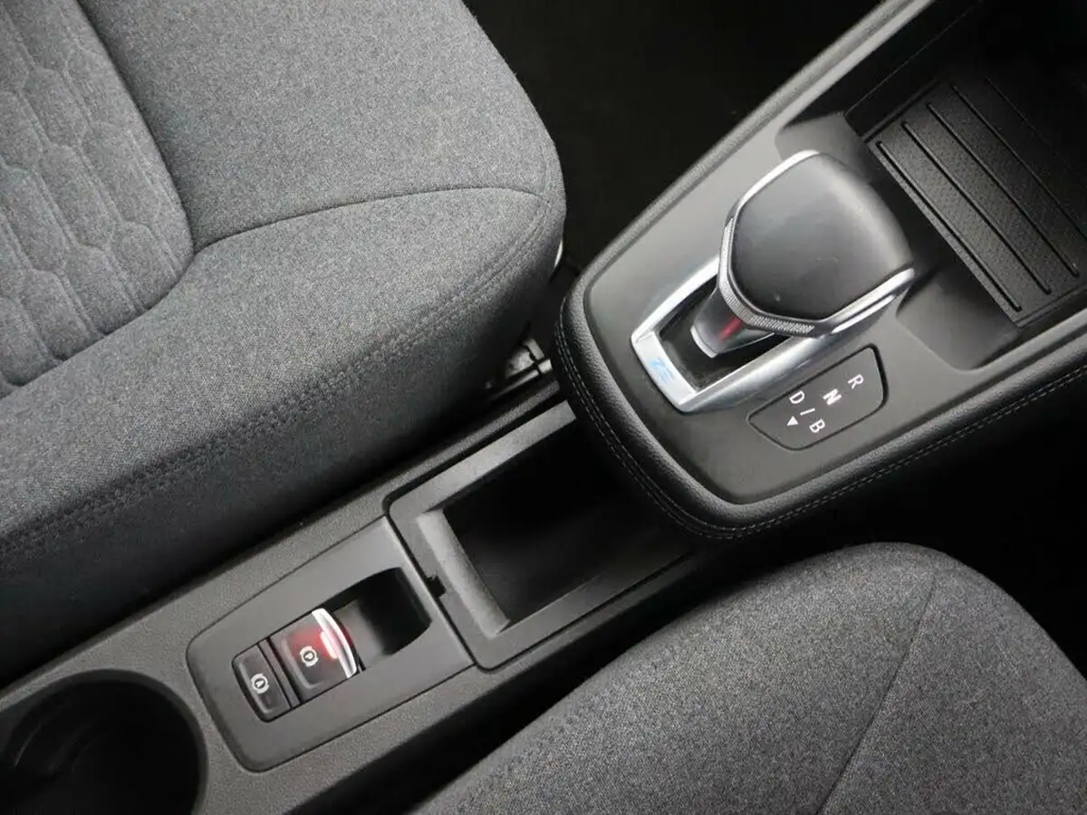 2021-renault-zoe-e-iconic-110ps-r110ev50-rapid-charge-big-22