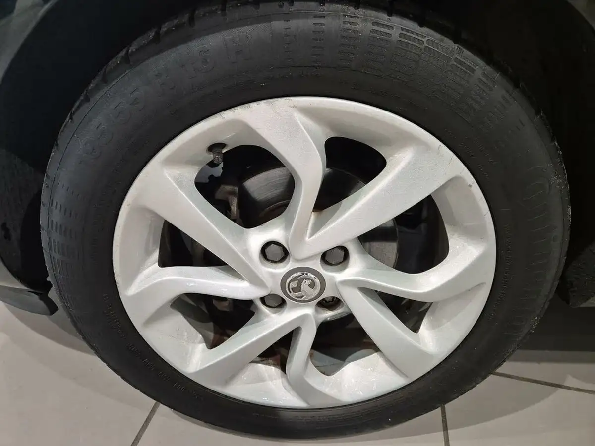 2015-vauxhall-corsa-14-excite-ac-90ps-ecoflex-5d-1398cc-big-31