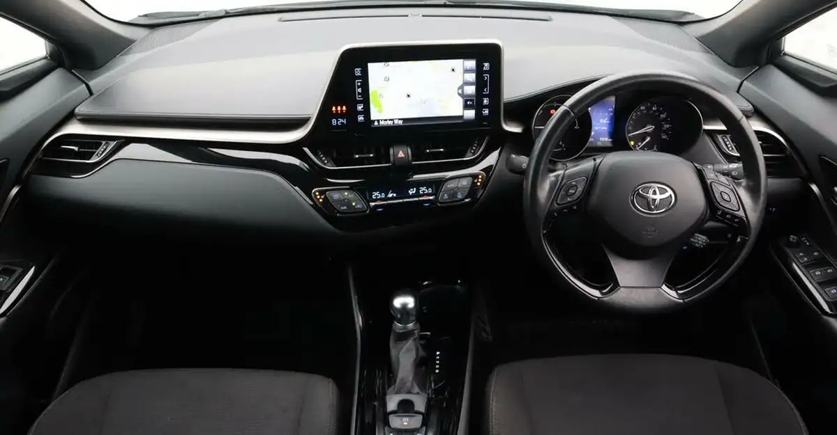 2019-toyota-c-hr-18-vvt-i-design-big-13