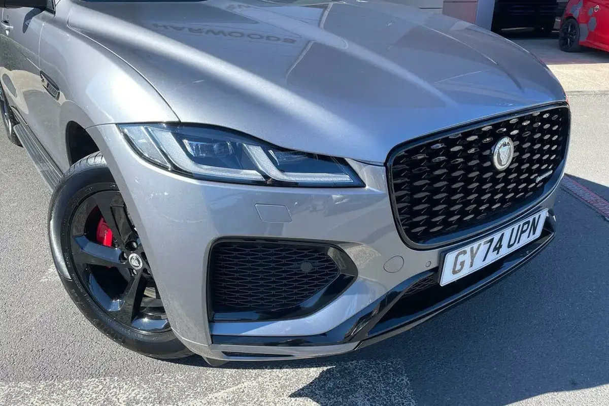 2024-jaguar-f-pace-20-p400e-r-dynamic-se-black-big-5