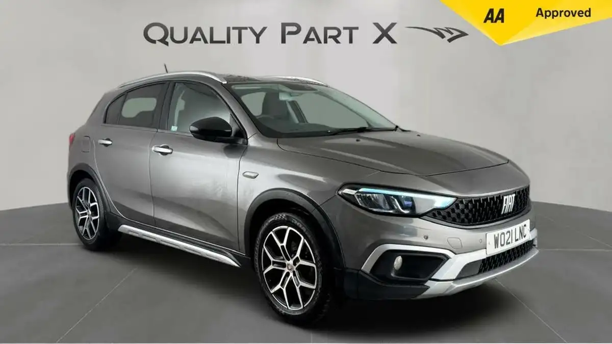 2021-fiat-tipo-10-cross-big-0