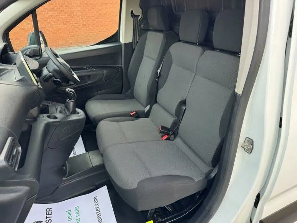 2020-peugeot-partner-15-bluehdi-1000-professional-100ps-eu6dt-panel-big-28